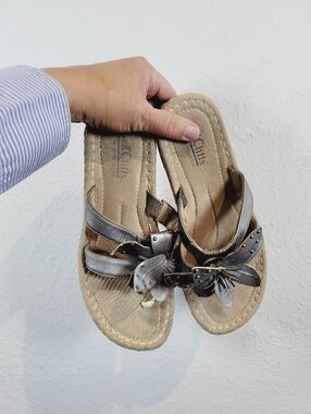 Cliffs by White Mountain Silver Flower Slide Sandals, Size 8M
